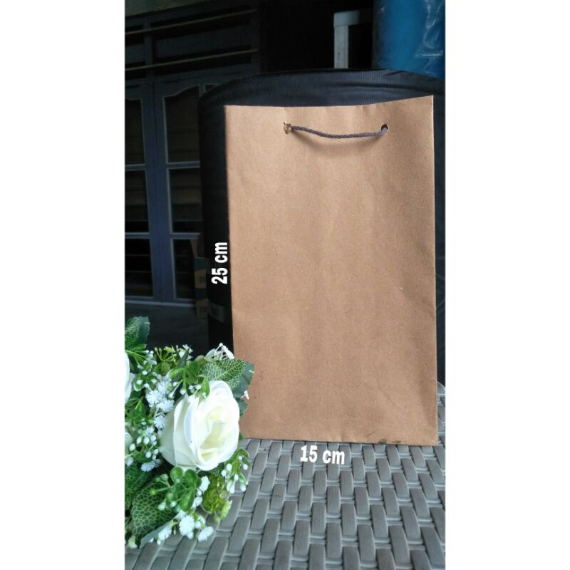 

(12 Pcs) Tas kertas/paperbag coklat [uk: 15x25x7 ] isi 12pcs