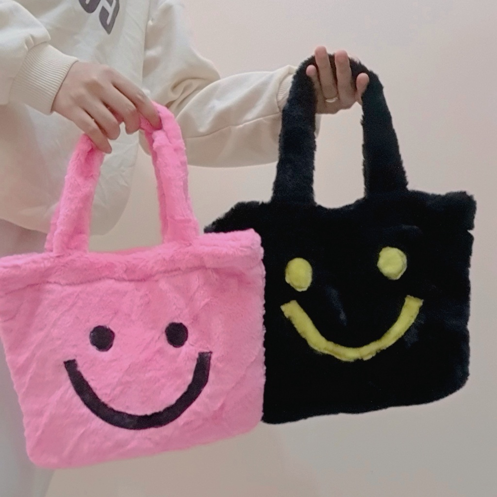 BULUE HANDMADE SMILEY TOTE FURBAG - Fluffy Bag- Tas Bulu Fur Hewan- Animal- Y2K Aesthetic hand bag