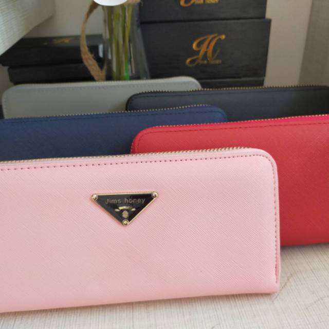 Lawrence wallet