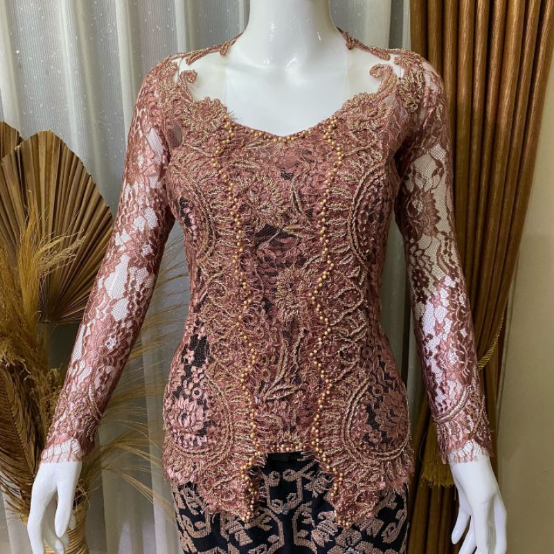 Kebaya modif payet tabur