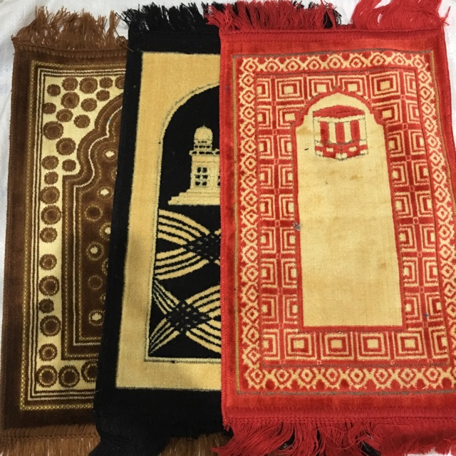 SAJADAH IZMIR / IQBAL TURKI MUKA KECIL