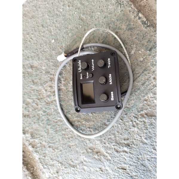 Equalizer Pickup Preamp ukulele/ spull ukulele / mic ukule