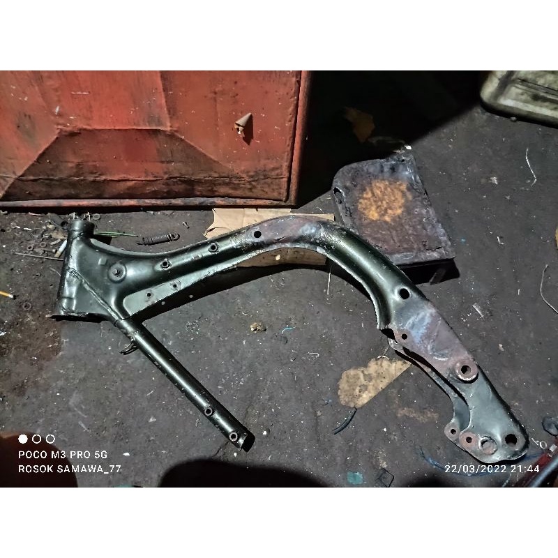 RONGKO/RANGKA CHASIS DEPAN  CB100 CB125 CG ORIGINAL