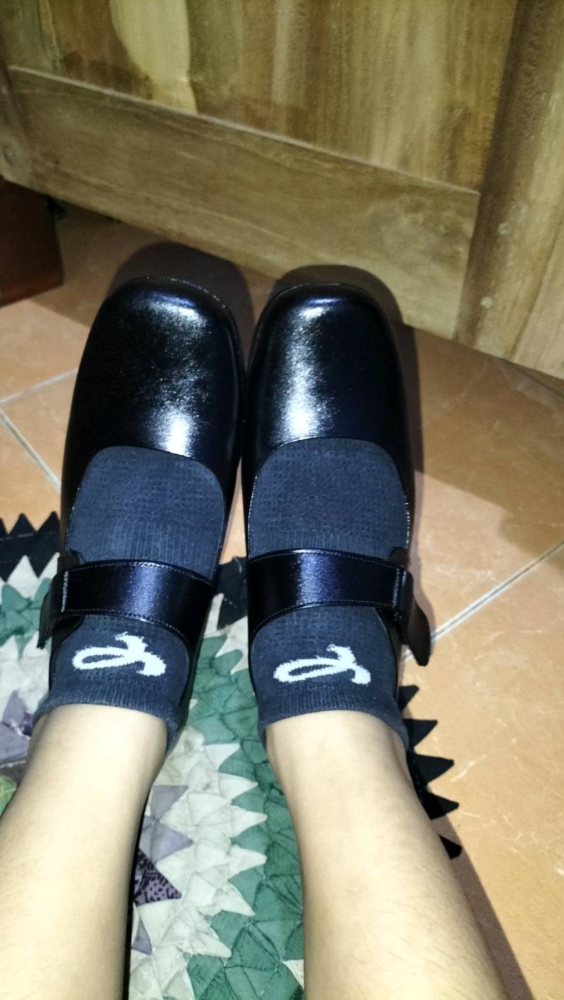Sepatu Pantofel Wanita Kulit Asli Paskibra Kickers Wanita Sekolah