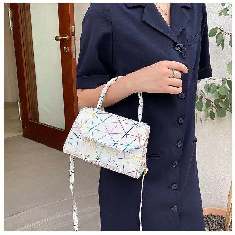 Rowling ( Tas-197) Tas Selempang Wanita Fashion Garis Polos/Tas Selempang Wanita Cantik Dan Elegan Import