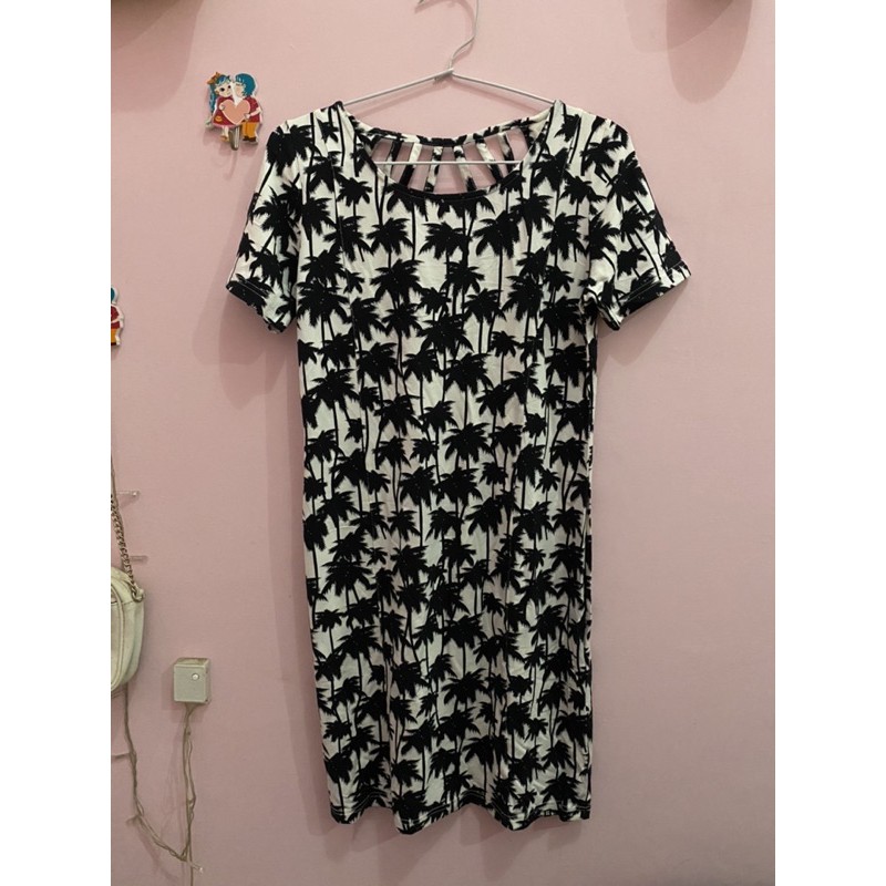 Preloved Dress Insight