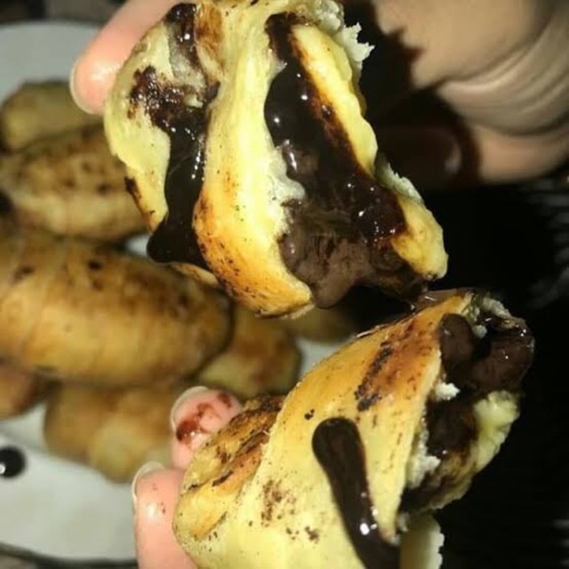 

MOLEN PISANG COKLAT