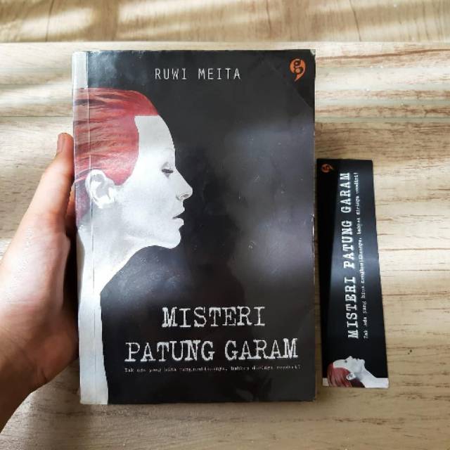 MISTERI PATUNG GARAM - RUWI MEITA