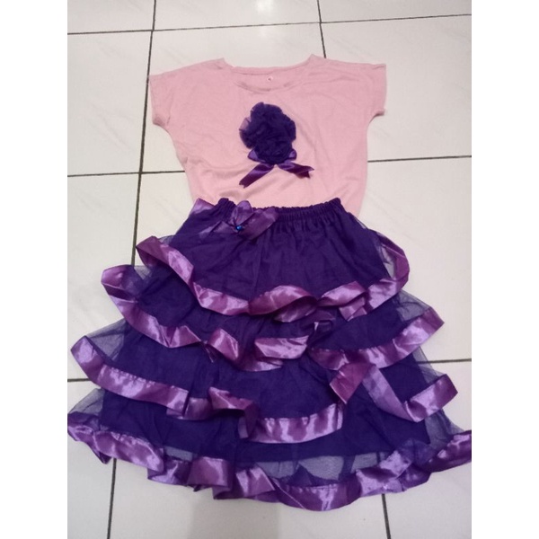 Stelan baju anak rok tutu warna ungu kaos pink untuk anak 4-6tahun