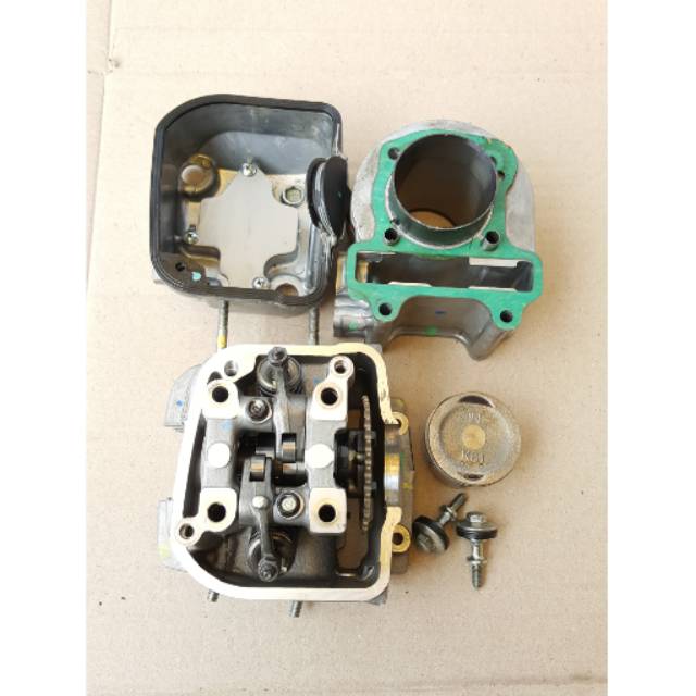 Block cylinder head kop Scoopy Esp Led / Vario 110 Esp Led blok piston seher boring head klep