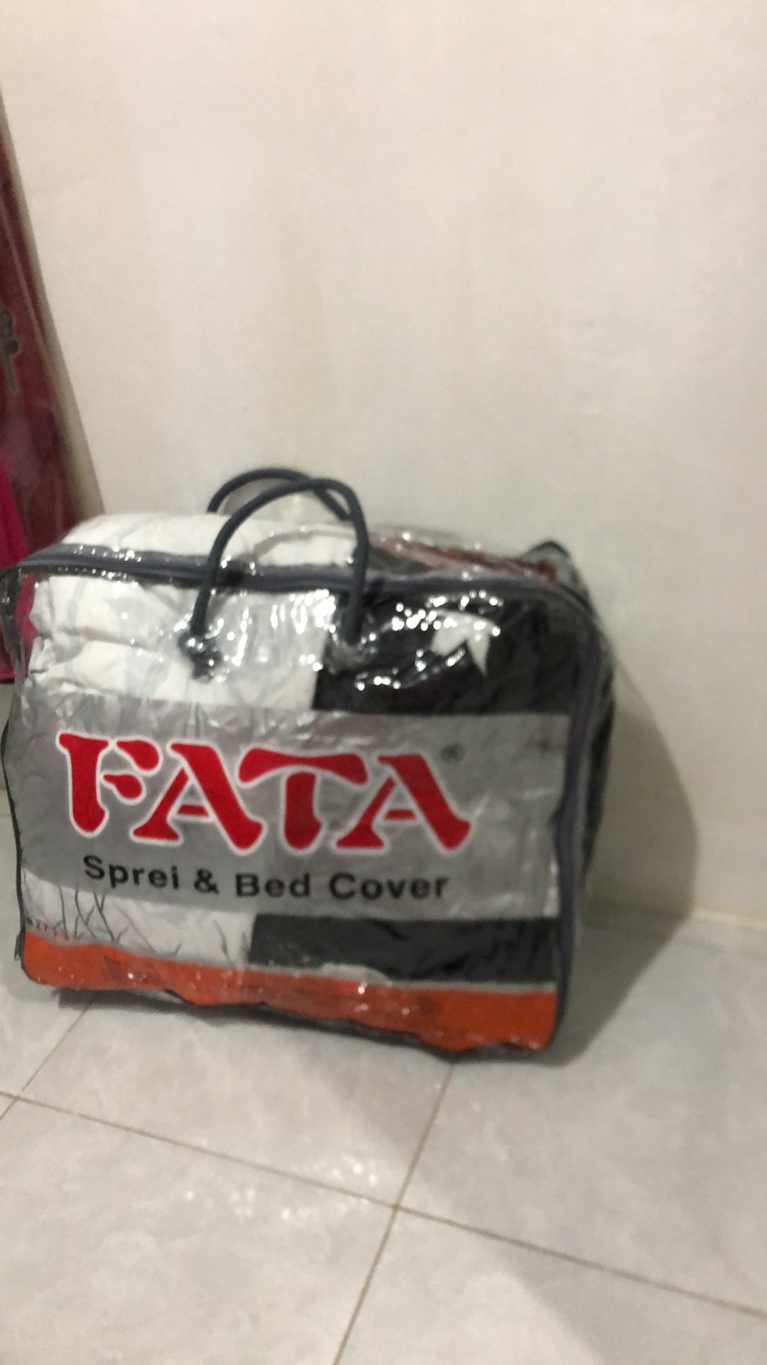 Signature Fata_bed Cover Monokrom Hitam Putih Uk.180x200/160x200