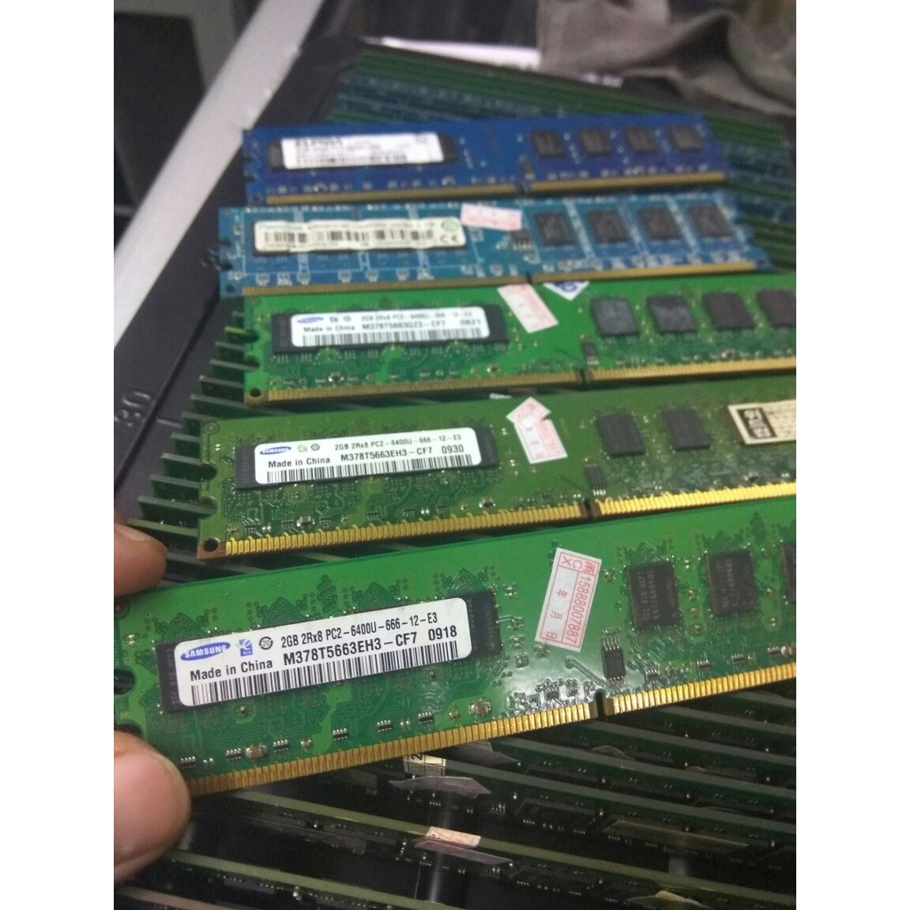 Memory Ram pc 2gb DDR2, pc6400/pc5300 khusus buat pc ddr2 dan bergaransi murah meriah