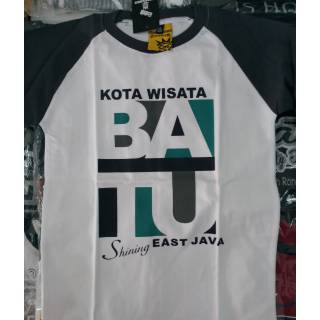 Kaos Oleh Oleh Malang Batu Shining Lengan Pendek dan Kaos Oleh Oleh Malang Batu Shining Lengan Pendek dan