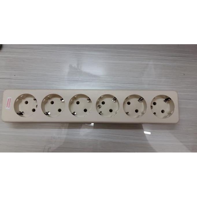 Stop Kontak Uticon 6 lubang