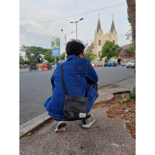 Daniel Tas Selempang Pria Wanita SlingBag Unisex Buffback Original