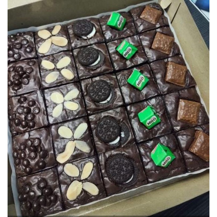 

Brownies Panggang sekat 20 x 20cm