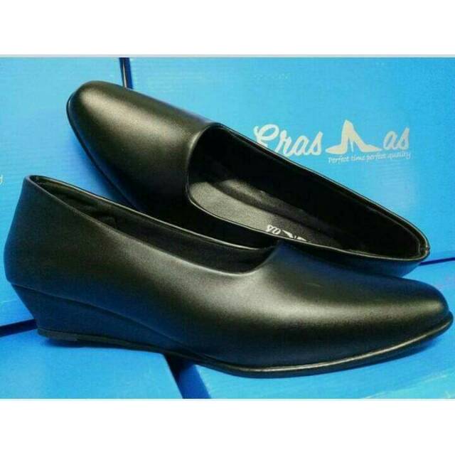 Sepatu erasmas persit