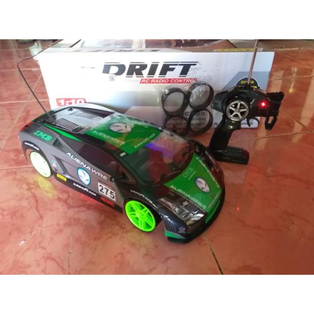 Mobil balap drift rc