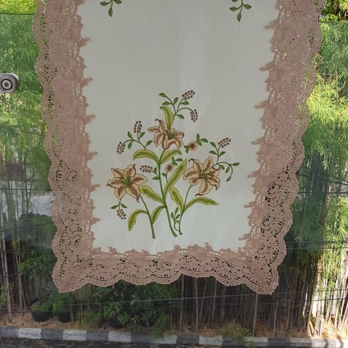 Taplak Meja Tamu Renda Bordir