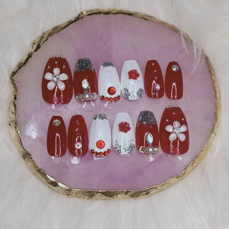 wedding nail art / kuku palsu merah