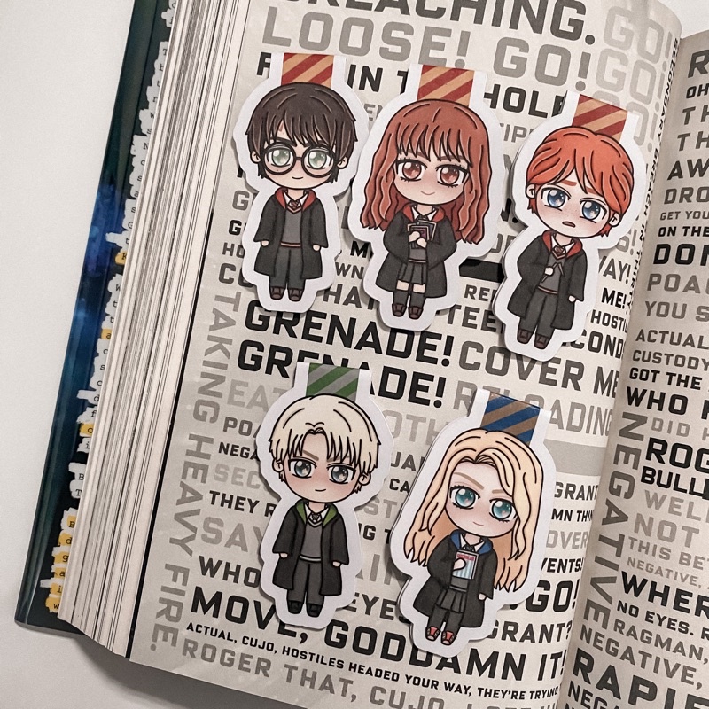 

Hogwarts Students Wizarding World Magnetic Bookmark | Pembatas Buku