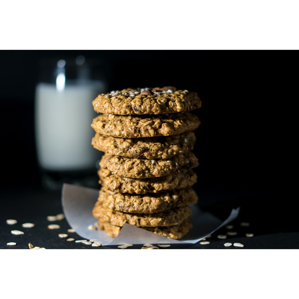 

OAT COOKIES BY OVERNIGHT DARLING