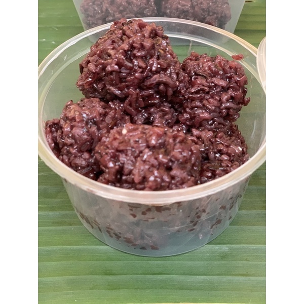 

tape ketan hitam/peyeum ketan Bandung