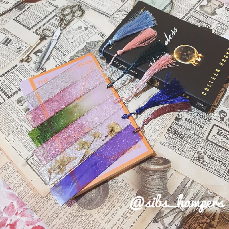 

BOOKMARK RESIN/ Pembatas Buku