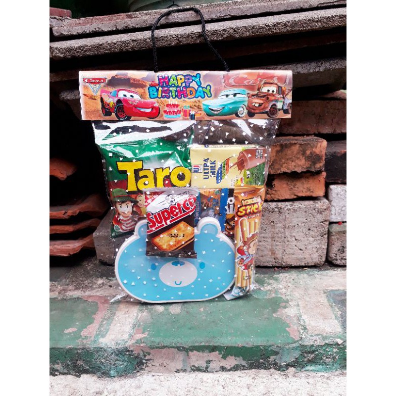 

Souvenir bingkisan snack ultah tempat makan safari + name tag ulang tahun anak