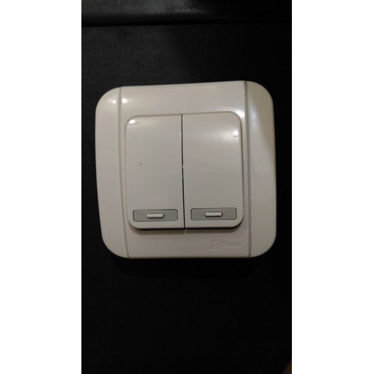 SAKLAR SERI BROCO GALLEO Double Switch G162 10AX 250V