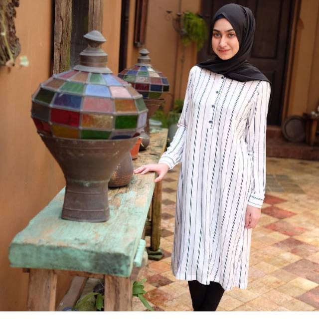 Daily tunik white stripe heaven lights