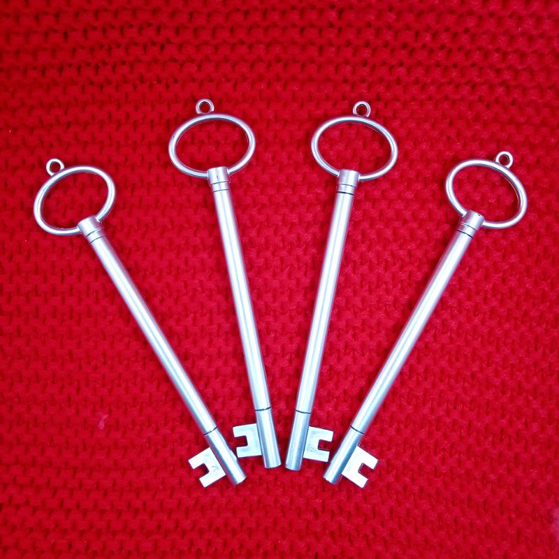 

Pulpen gel bentuk kunci Ballpoint gel key klasik unik warna silver
