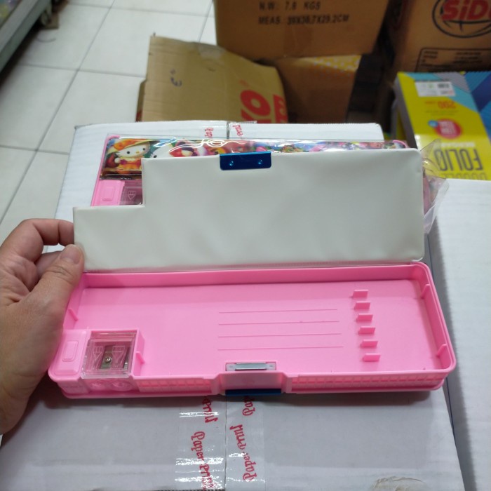 

Hemat Kotak Pensil Cartoon Magnet/Serutan Cc-7810 Bergaransi