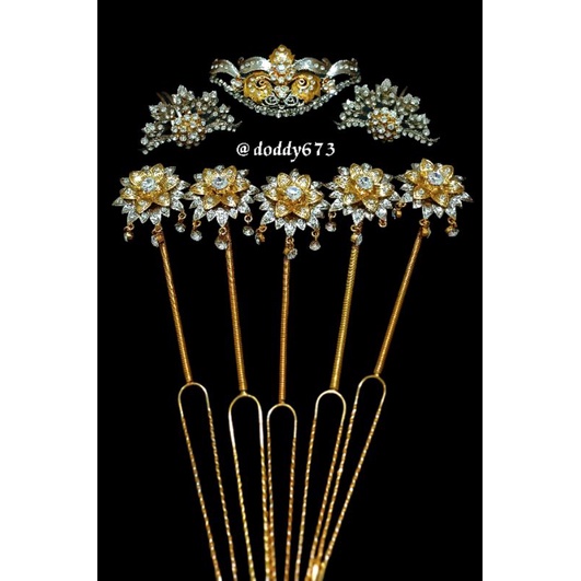 Aksesoris pengantin solo putri