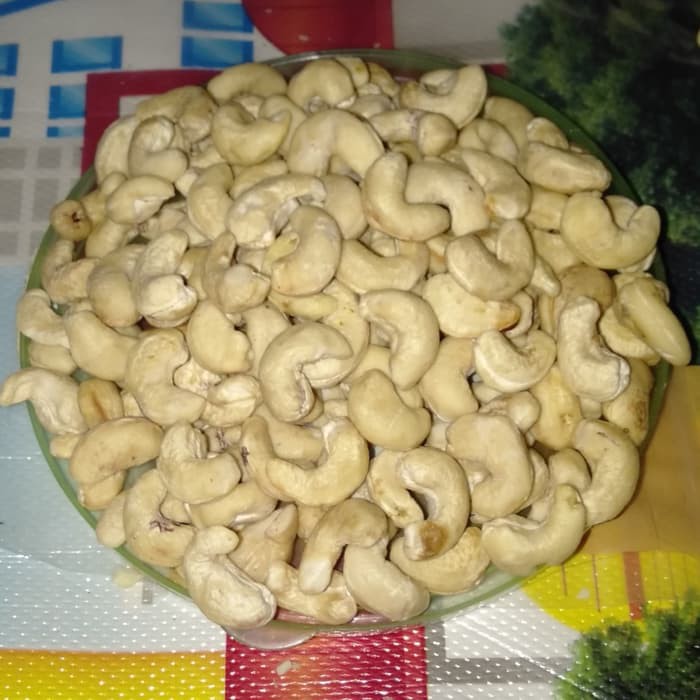

Kacang Mede kecilan mentah 1kg - Mentah