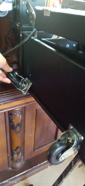 Beautycase Ukuran 50 Cm Dengan Tutup Rak Akrilik