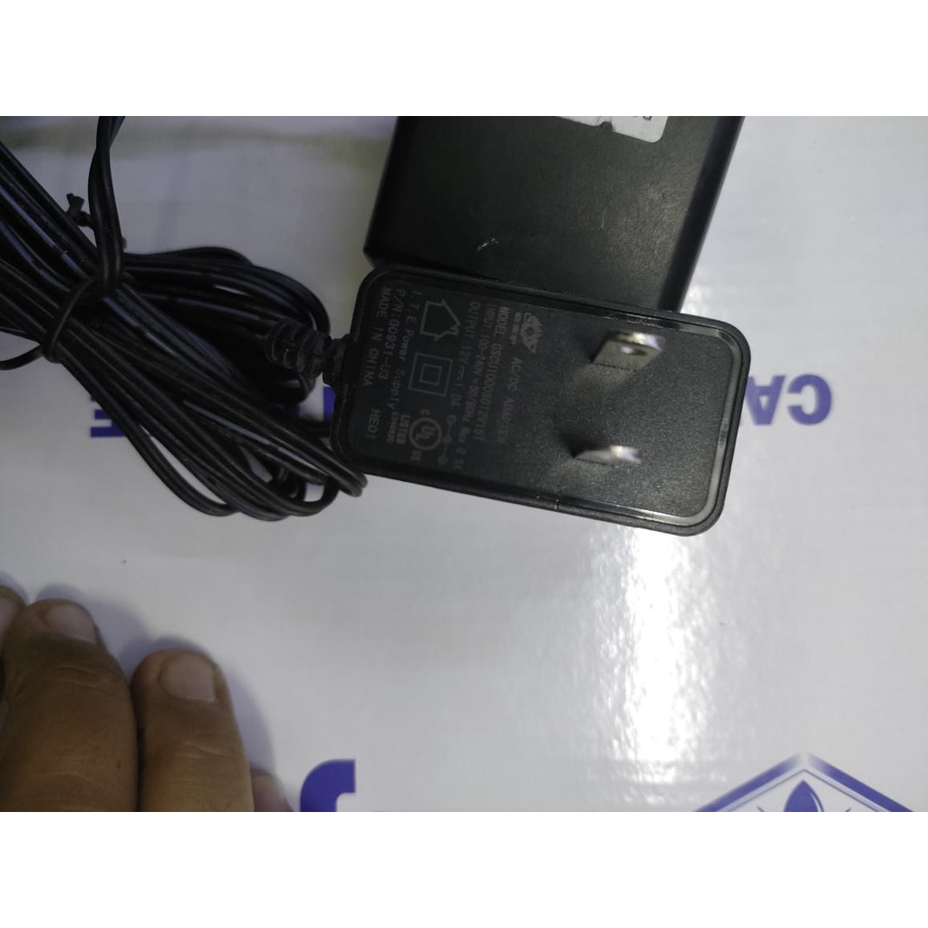 adaptor cahrger 12v.1a dc 5.5x2.5mm