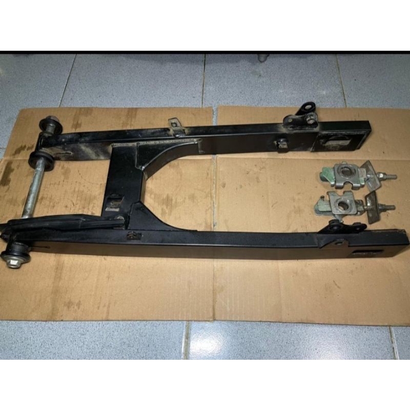 swing arm tiger revo tirev original