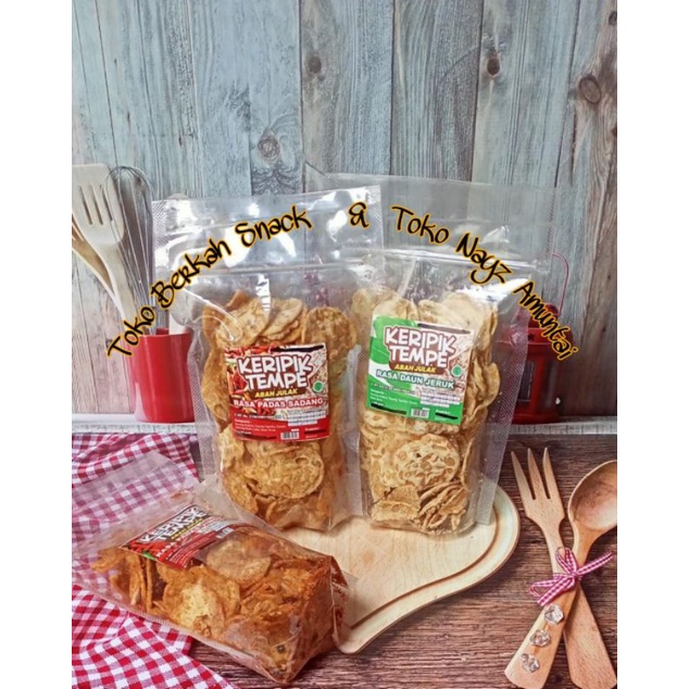 

KERIPIK TEMPE PEDAS JINGKAR/PEDAS SEDANG/JERUK PURUT