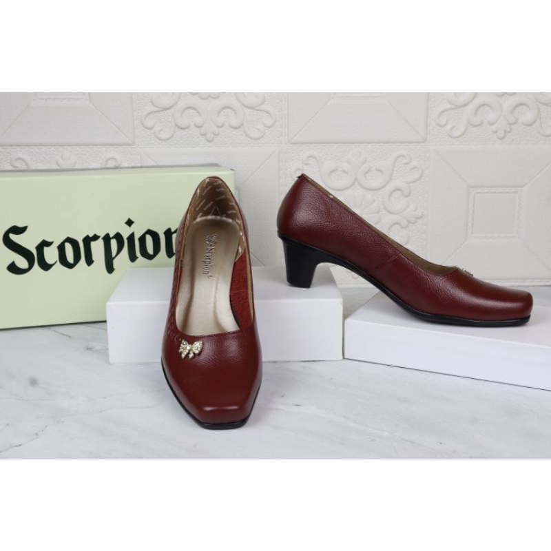 scorpion sepatu kerja wanita 05585