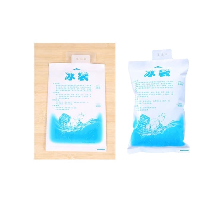 Ice Gel Bag Jelly Es Pack Cooler / kantong air es Menjaga Suhu Dingin Tas Iconic 400ML