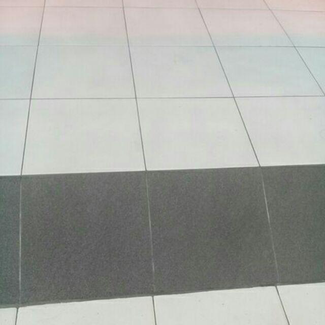 Pemanggang Sosis Dan Sate Roaster Memutar Grill Pan Serbaguna