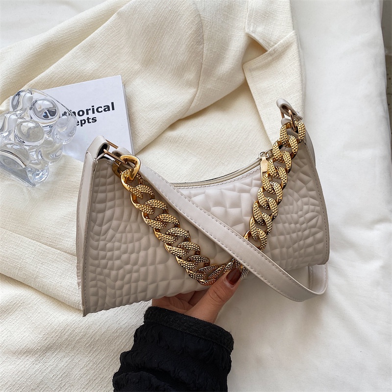 6323 𝙏𝙪𝙩𝙪𝙡 𝘽𝙖𝙜 Tas Tangan model flap import hiasan rantai emas