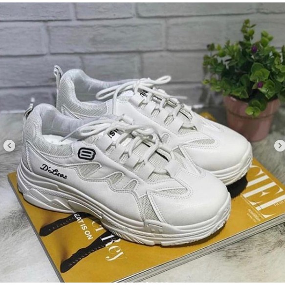 Sepatu Sneakers 859