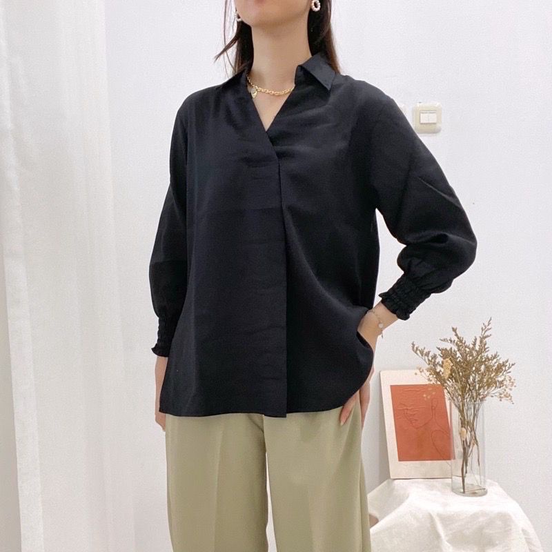 VS - KARA V-Neck Blouse with Collar / Atasan Wanita Kantor Casual Lengan Karet