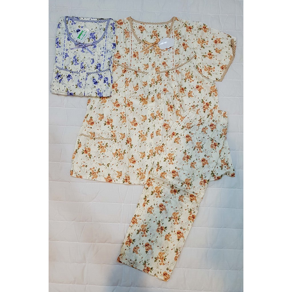 Baju Tidur Yumico Lengan Pendek Celana Puntung - Motif Bunga