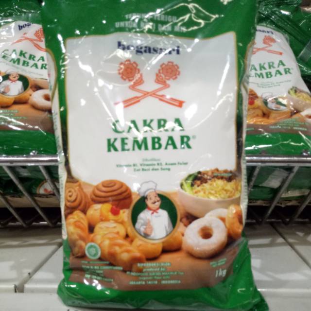 

Tepung terigu cakra kembar 1kg