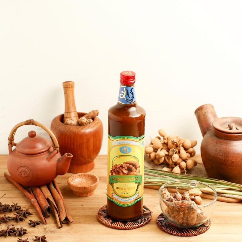 

Arum Sari - Syrup Kunir Asem - Syrup Tradisional Kunir Asem - Untuk Mengatasi Nyeri Datang Bulan