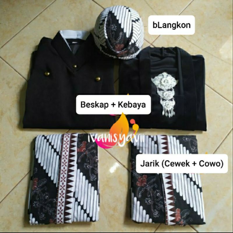 Set Prewed / Couple Adat Jawa - Solo , Motif Lereng kembang
