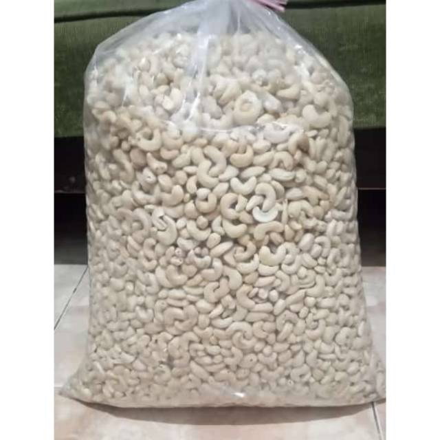 

KACANG METE TIRTOMOYO WONOGIRI